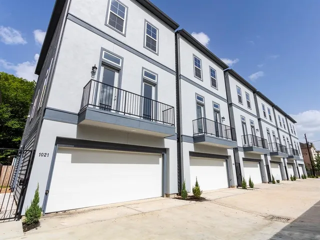 $3,500 | 1027 West 24th Street, Houston, TX 77008