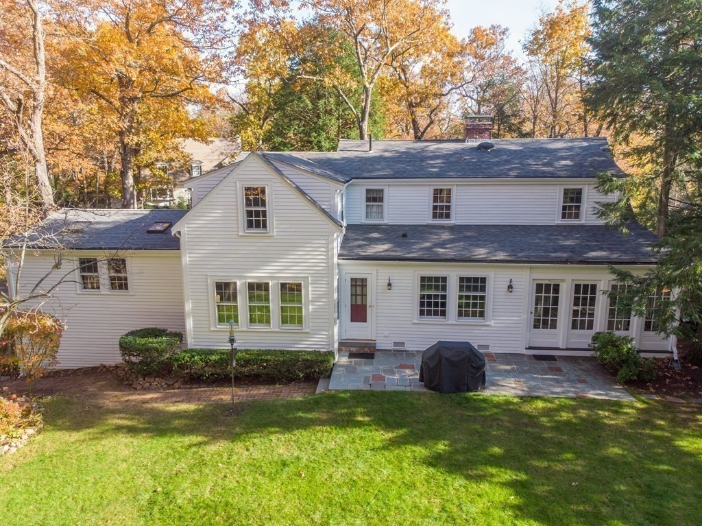 24 Bradford Road Wellesley, MA 02481 - Photo 2 of 30 Gallery Image 2