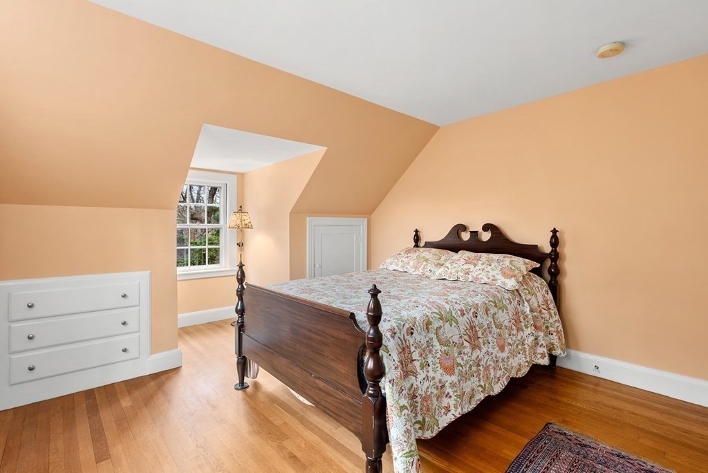 24 Bradford Road Wellesley, MA 02481 - Photo 21 of 30 Gallery Image 21