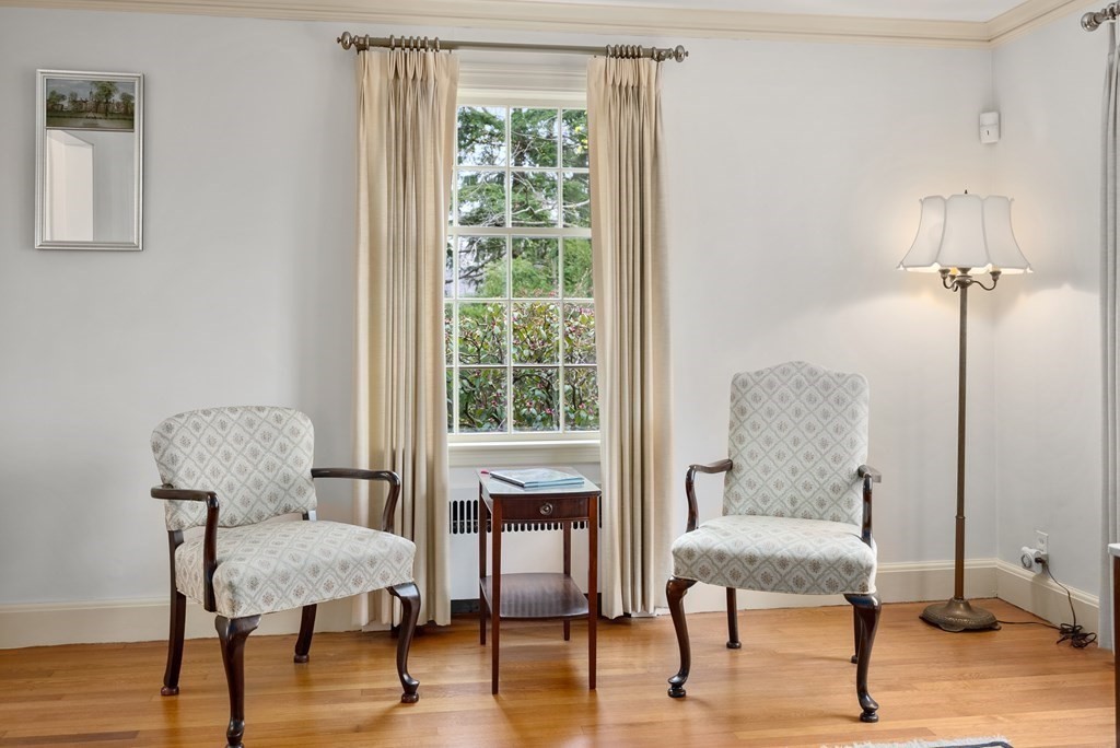 24 Bradford Road Wellesley, MA 02481 - Photo 9 of 30 Gallery Image 9