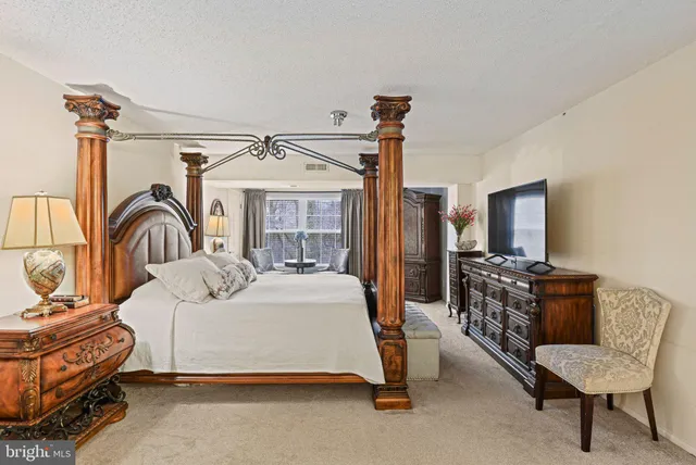 $585,000 | 7720 Tremayne Place, Unit 312, McLean, VA 22102