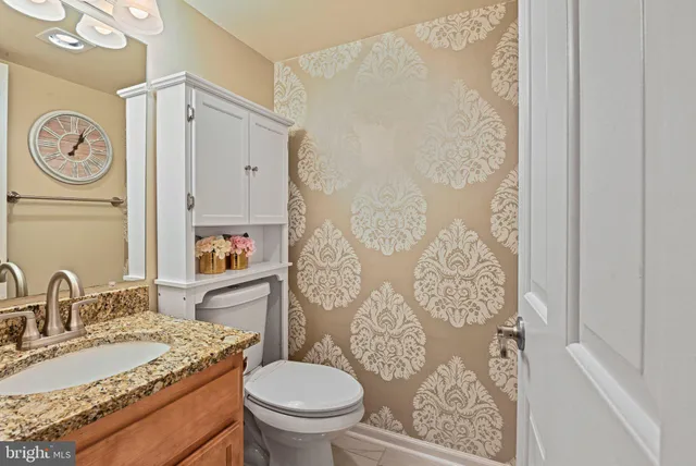 $585,000 | 7720 Tremayne Place, Unit 312, McLean, VA 22102