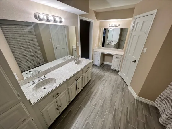 $5,200 | 18240 Fenske Road, Cypress, TX 77433