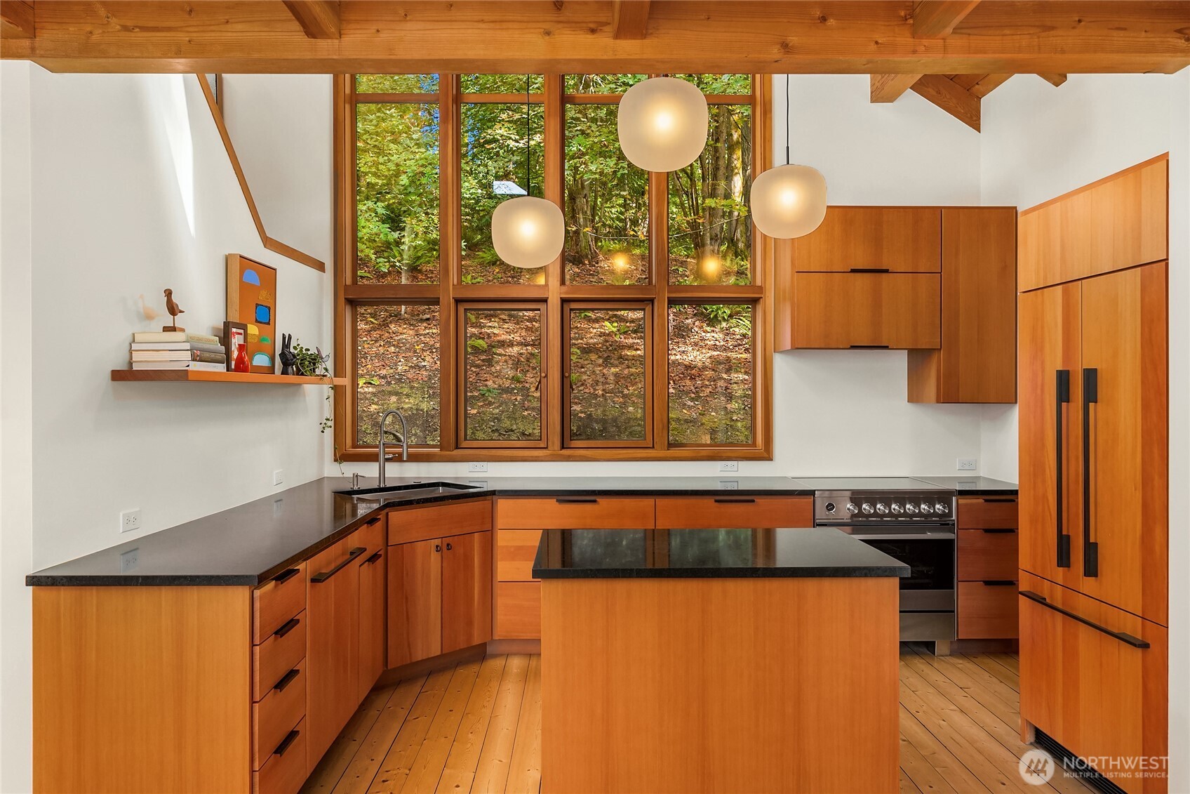 4140 Lytle Road Northeast Bainbridge Island, WA 98110 - Photo 6 of 28 Gallery Image 6