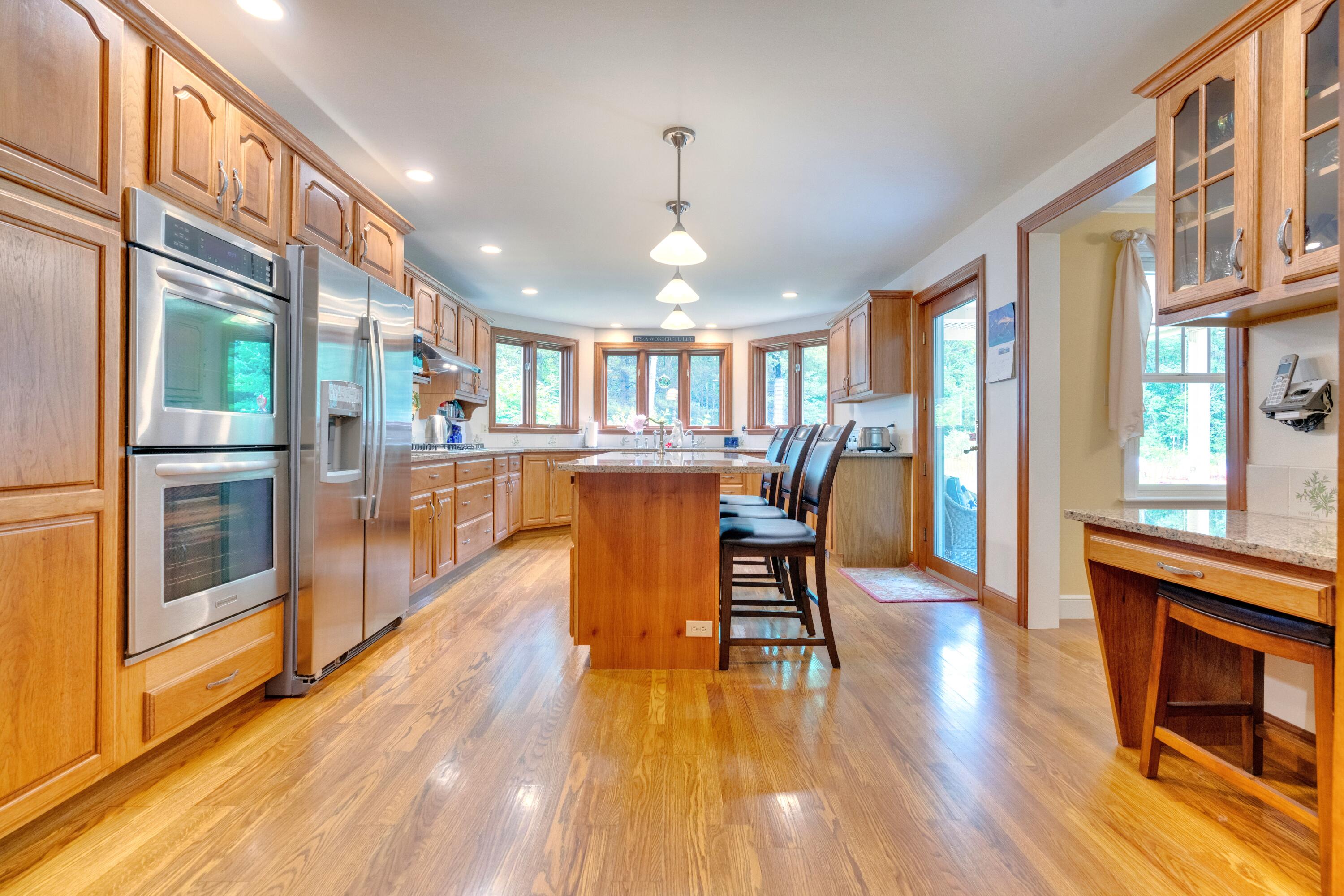1047 Middle Road North Waterboro, ME 04061 - Photo 5 of 56 Kitchen