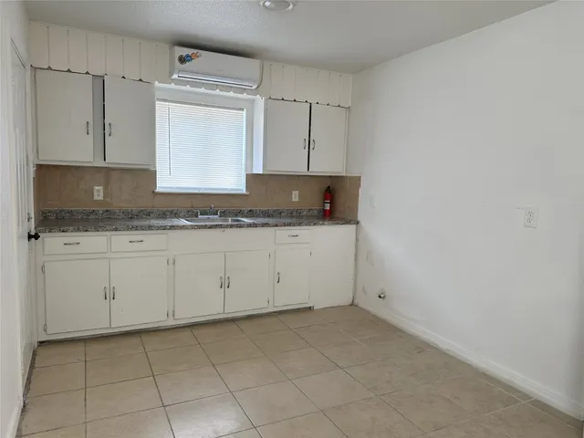 $1,100 | 3833 Mt Pleasant Street, Houston, TX 77021