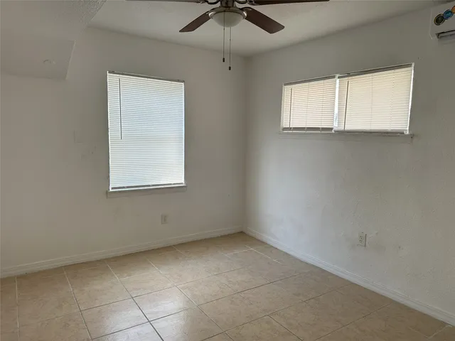 $1,100 | 3833 Mt Pleasant Street, Houston, TX 77021