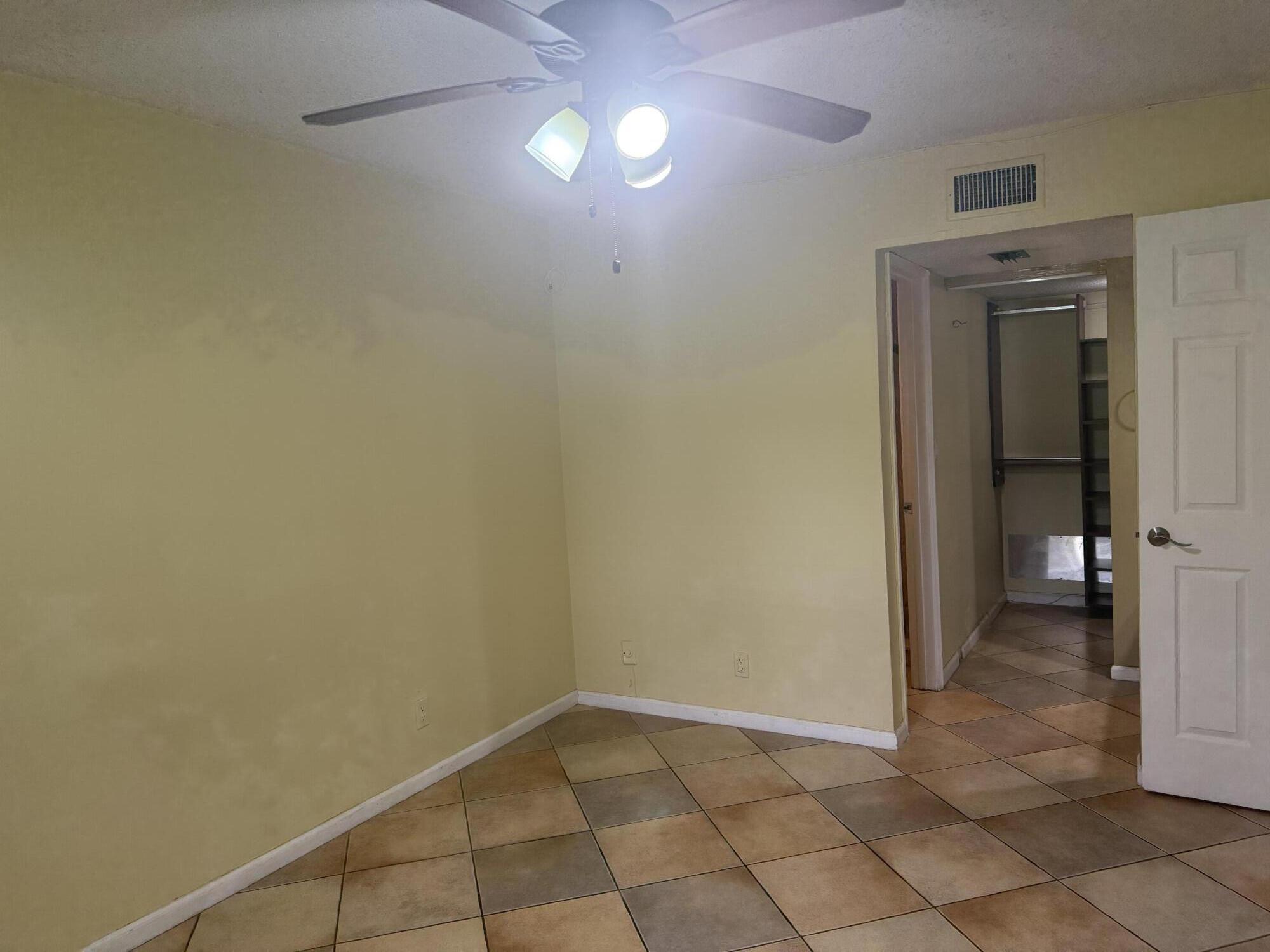 3130 Millwood Terrace, Unit 1110 Boca Raton, FL 33431 - Photo 6 of 18 IMG_3954 (2)