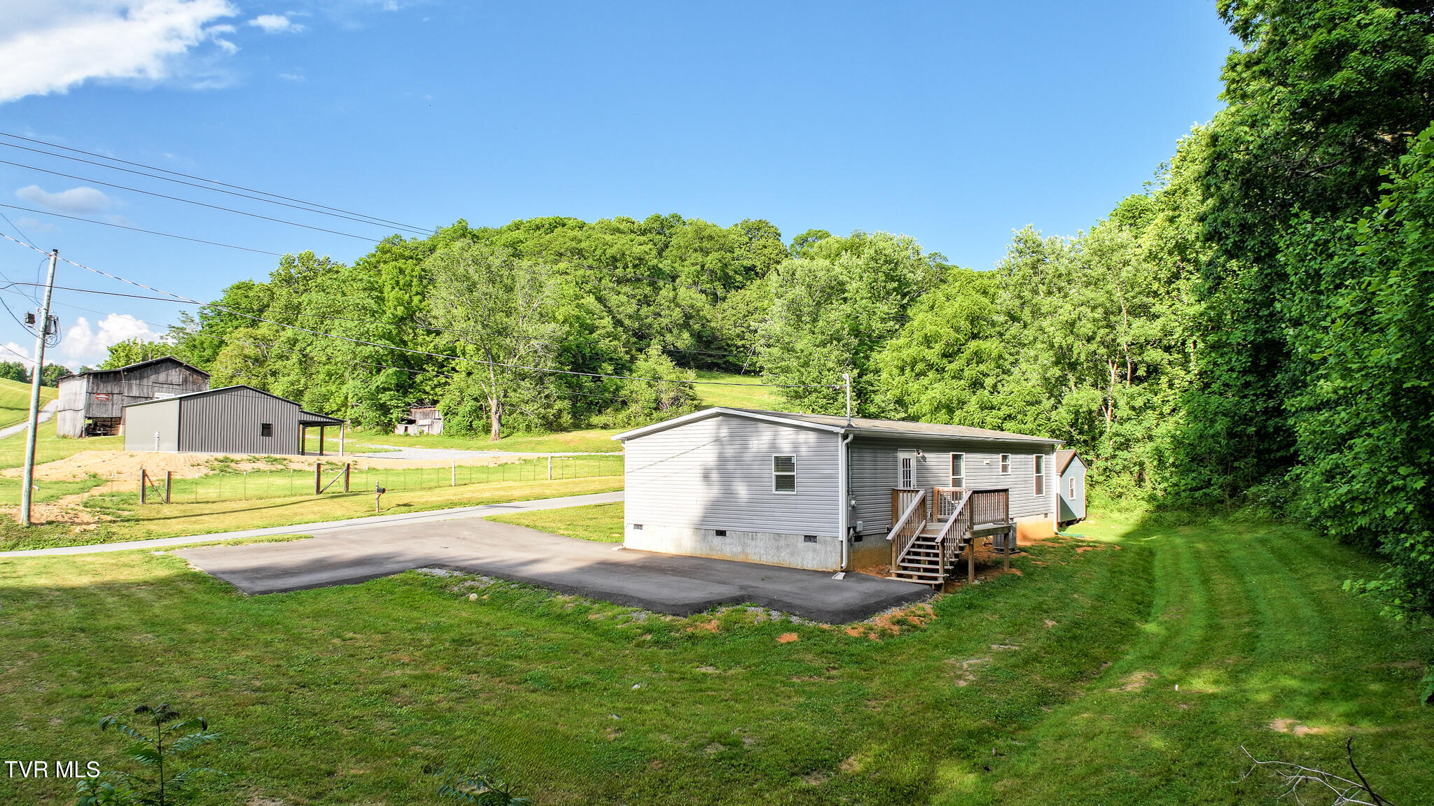 1320 Sugar Bowl Road Chuckey, TN 37641 - Photo 38 of 44 Back Exterior