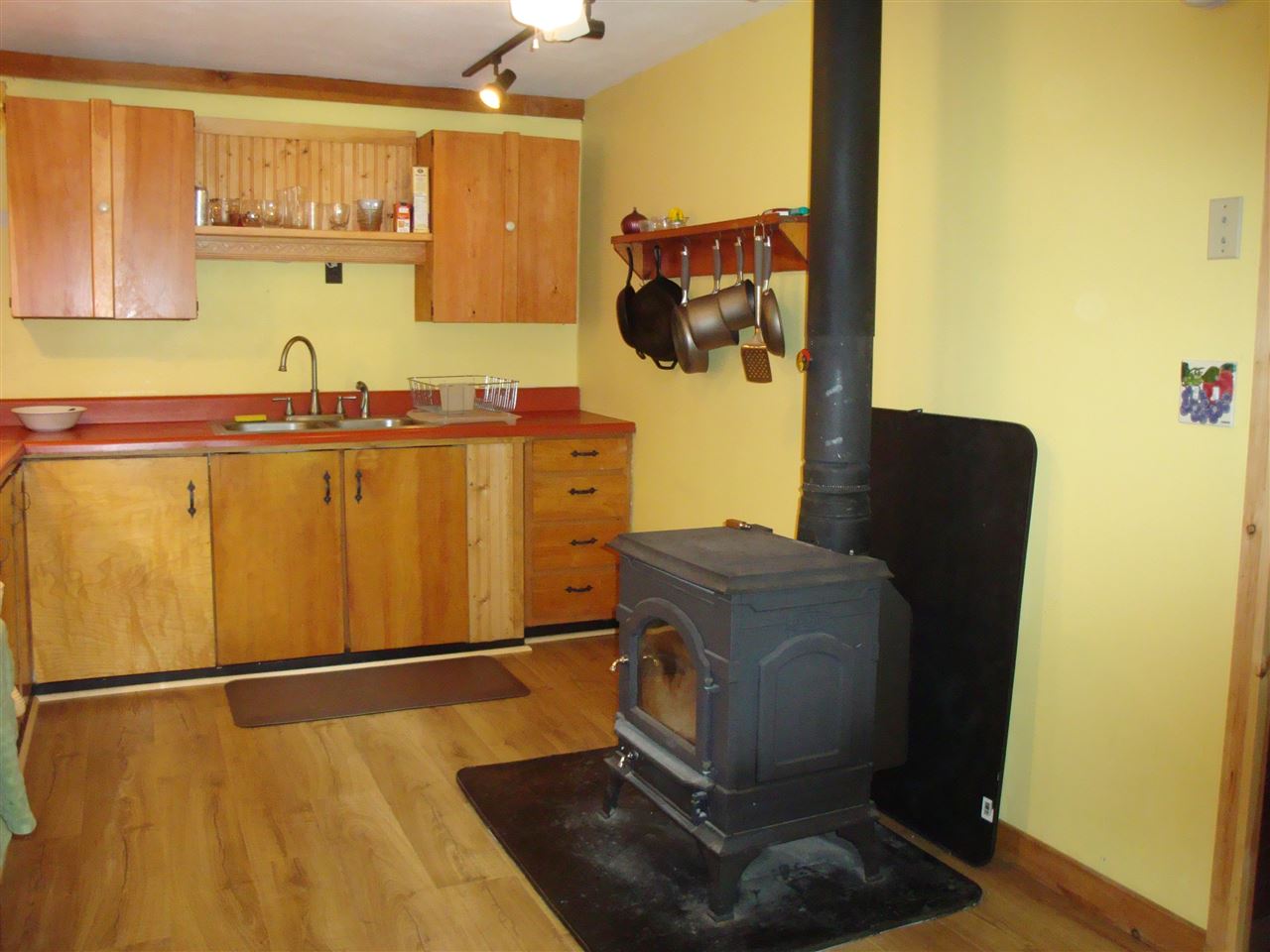 628 River Road Guilford, VT 05301 - Photo 3 of 32