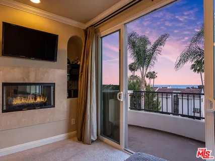$1,990,000 | 23949 De Ville Way, Malibu, CA 90265