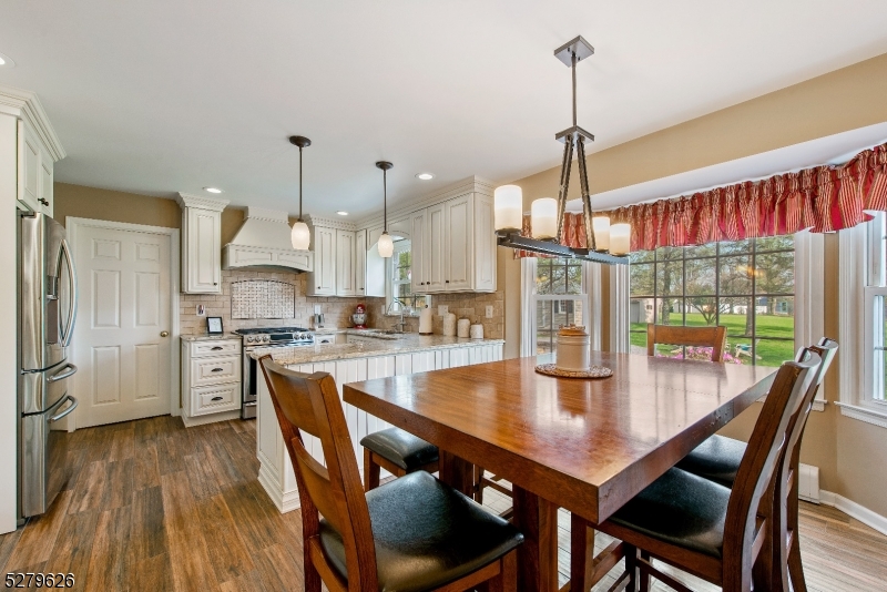 164 Parker Road Long Valley, NJ 07853 - Photo 9 of 32