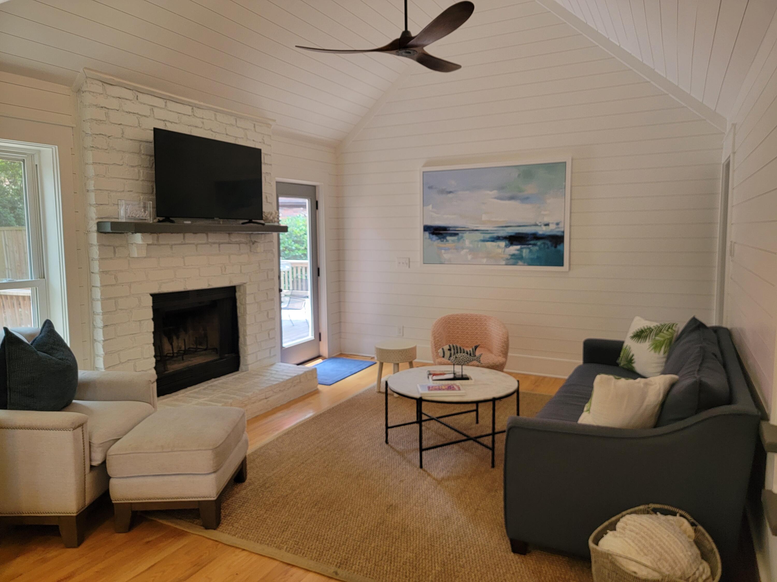 925 Jack Snipe Lane Mount Pleasant, SC 29464 - Photo 10 of 34 20250531_122644