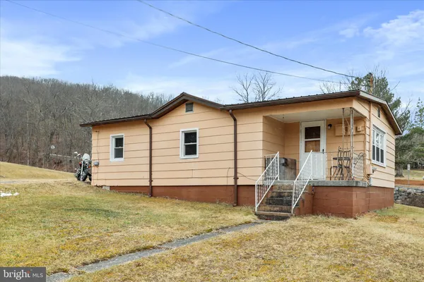 $89,900 | 48 Wayland Drive, Keyser, WV 26726
