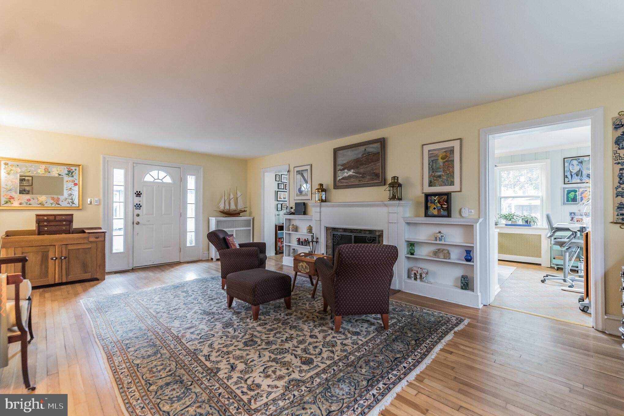229 Avon Road Narberth, PA 19072 - Photo 2 of 37 Living Room