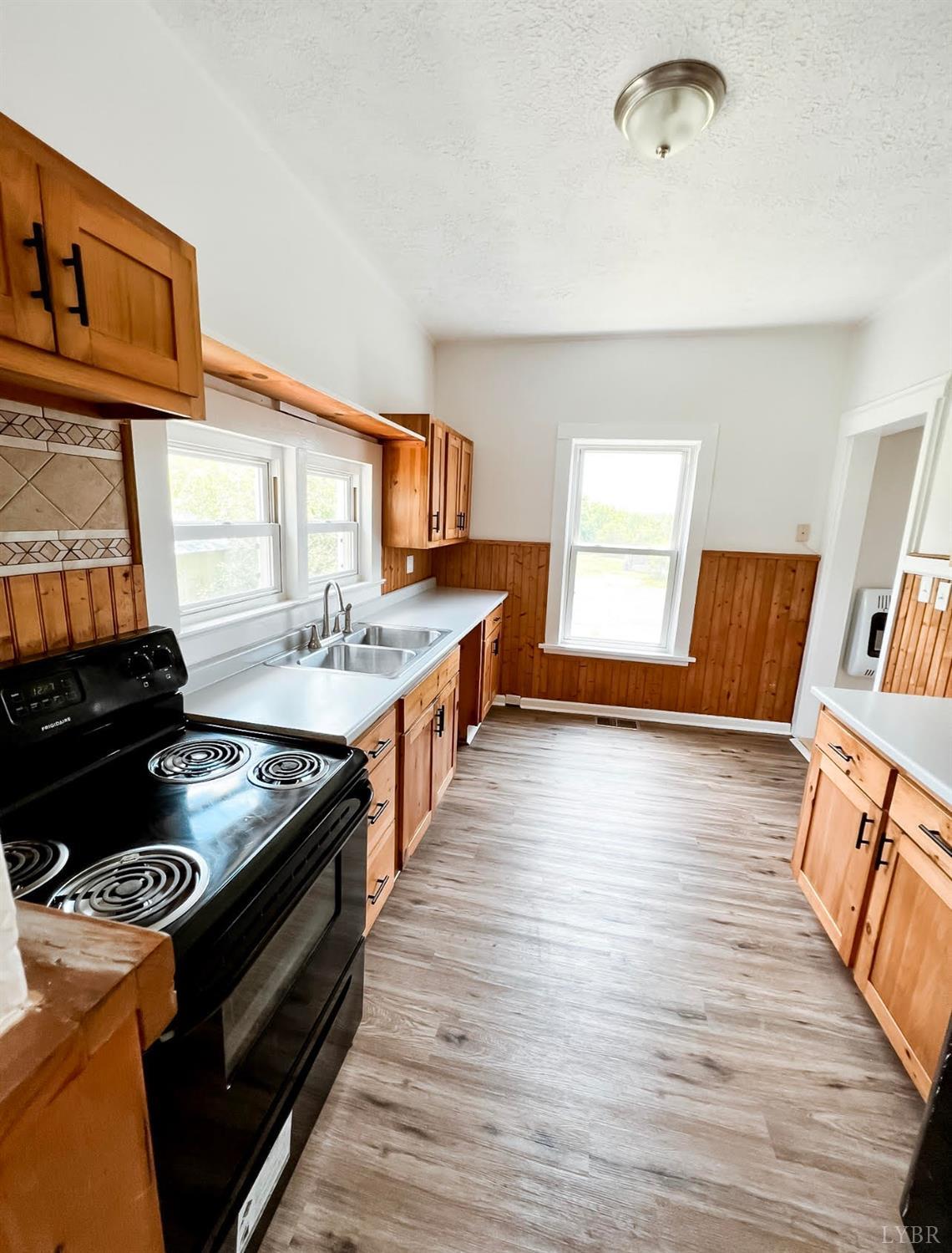 632 Powell Road Lynch Station, VA 24571 - Photo 4 of 22 Gallery Image 4