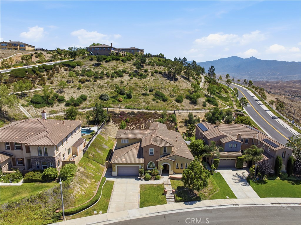 16861 Ridge Cliff Drive Riverside, CA 92503 - Photo 7 of 61