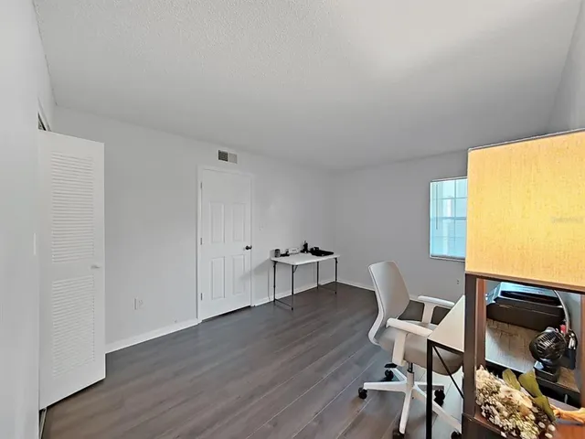 $239,900 | 2690 Coral Landings Boulevard, Unit 218, Palm Harbor, FL 34684