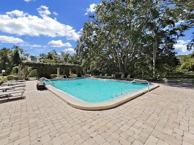 $239,900 | 2690 Coral Landings Boulevard, Unit 218, Palm Harbor, FL 34684