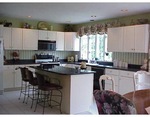 14 Duck Road Reading, MA 01867 - Photo 3 of 12 Gallery Image 3
