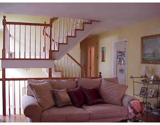 14 Duck Road Reading, MA 01867 - Photo 8 of 12 Gallery Image 8