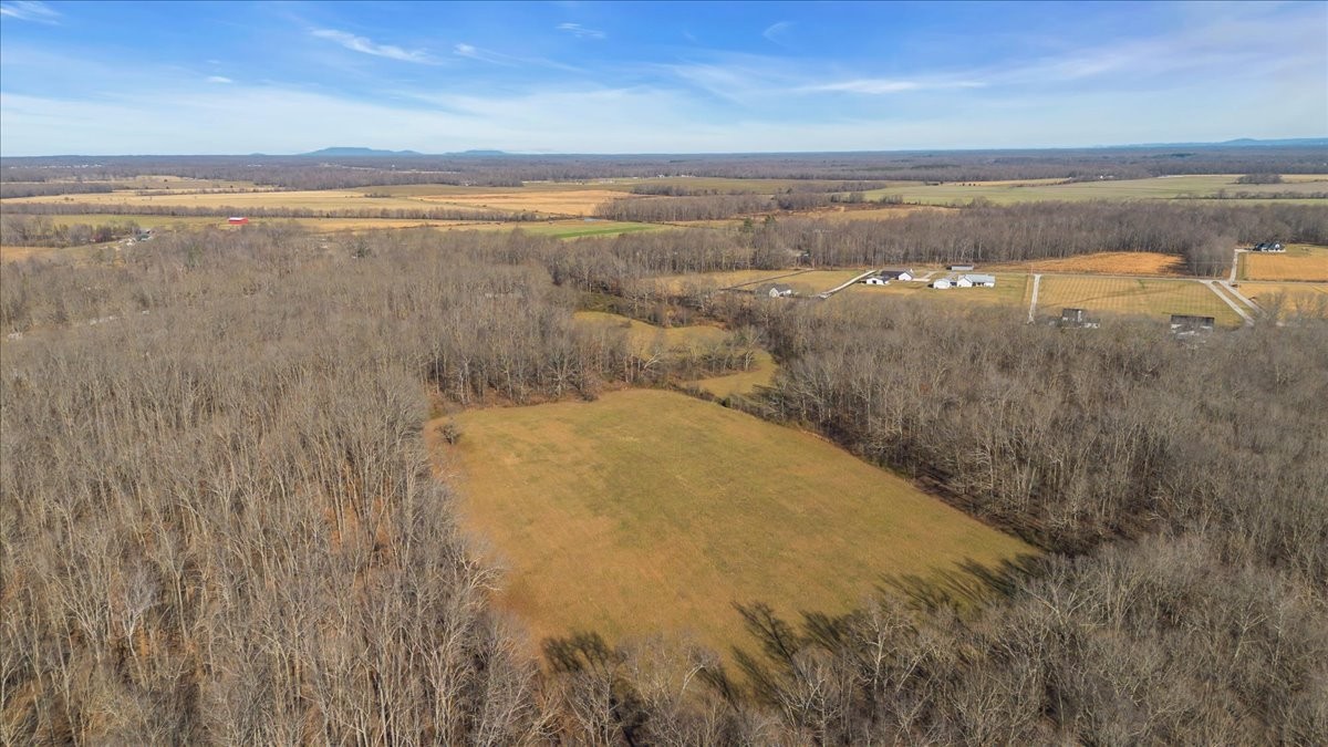 6527 Fredonia Road Manchester, TN 37355 - Photo 6 of 26