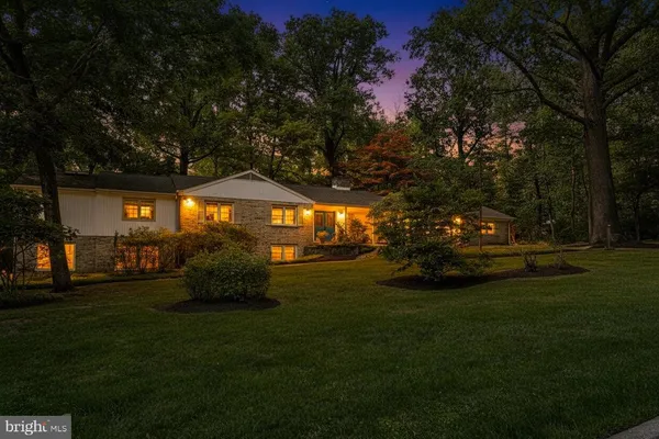 $699,900 | 2 Kenmont Court, Owings Mills, MD 21117