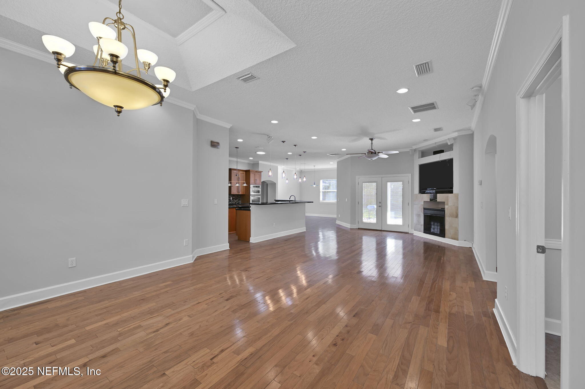9547 Shellie Road Jacksonville, FL 32257 - Photo 8 of 42 8-web-or-mls-9547 Shellie Rd_008
