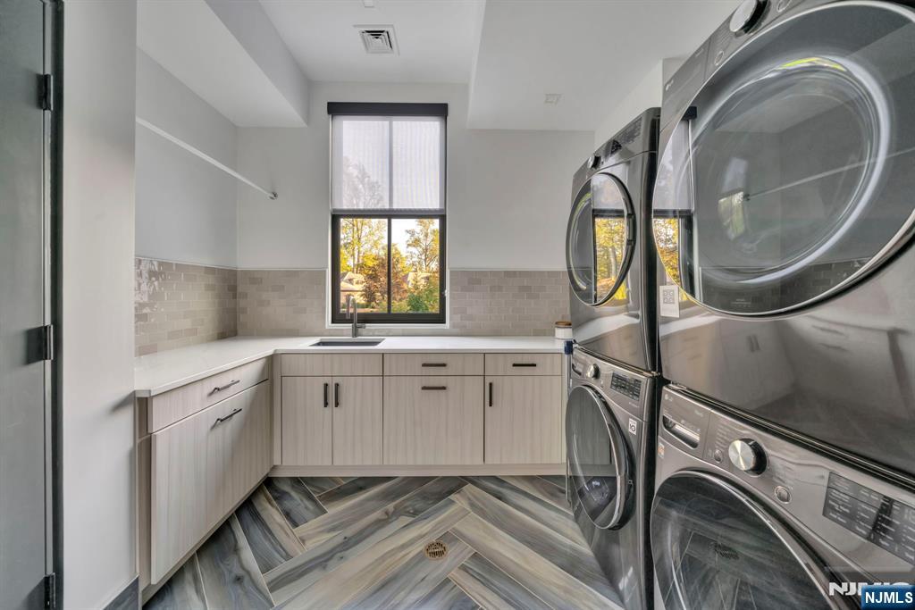 15 Stonegate Road Old Tappan, NJ 07675 - Photo 22 of 30