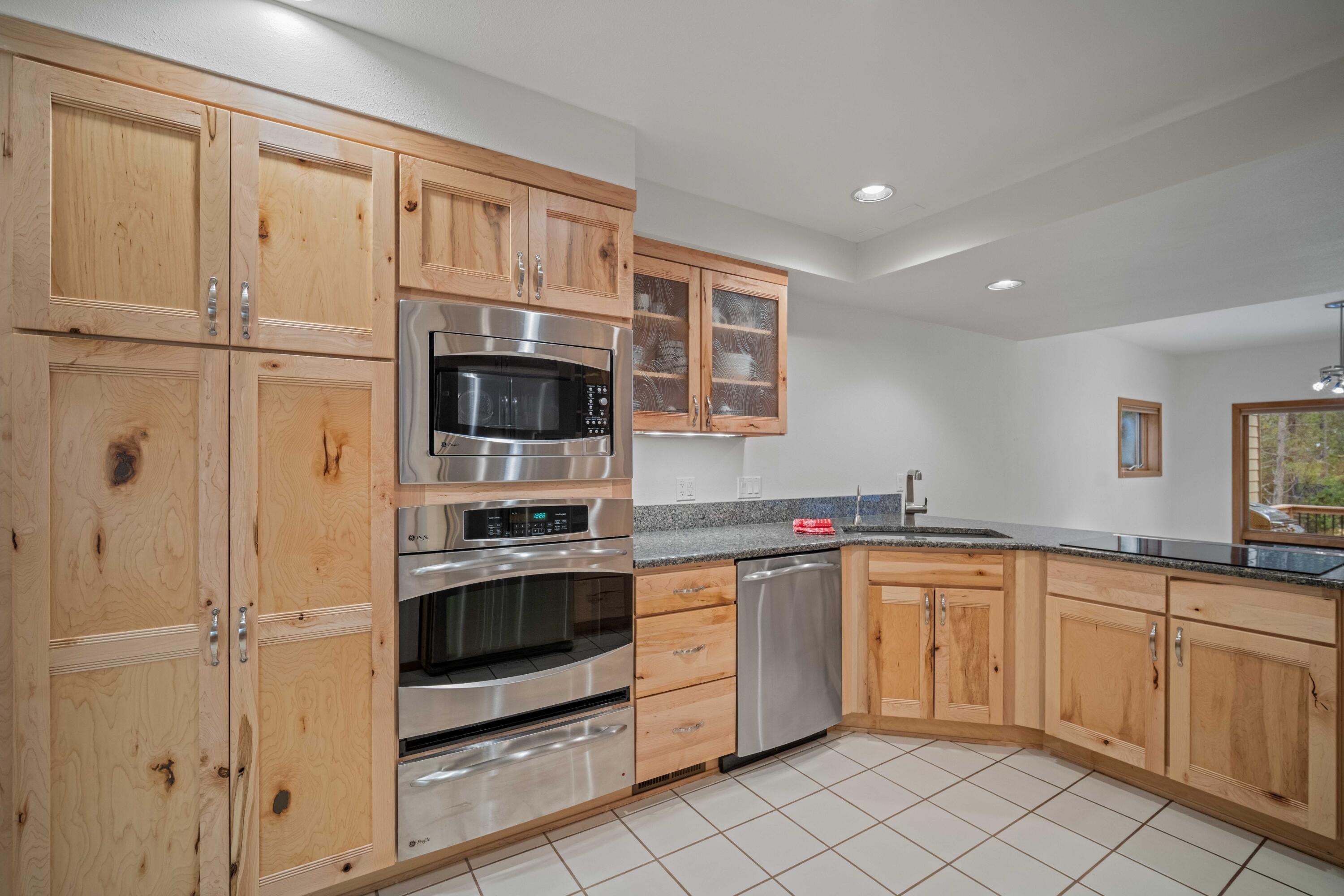 17674 Bittern Lane, Unit 7 Sunriver, OR 97707 - Photo 12 of 43 Built-in stainless appliances and abundant storage.