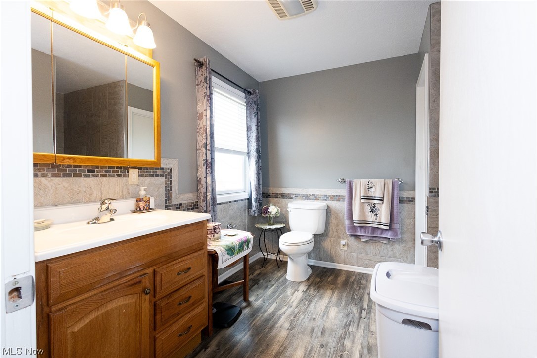 18271 Whitehead Road Lagrange, OH 44050 - Photo 14 of 35 Gallery Image 14