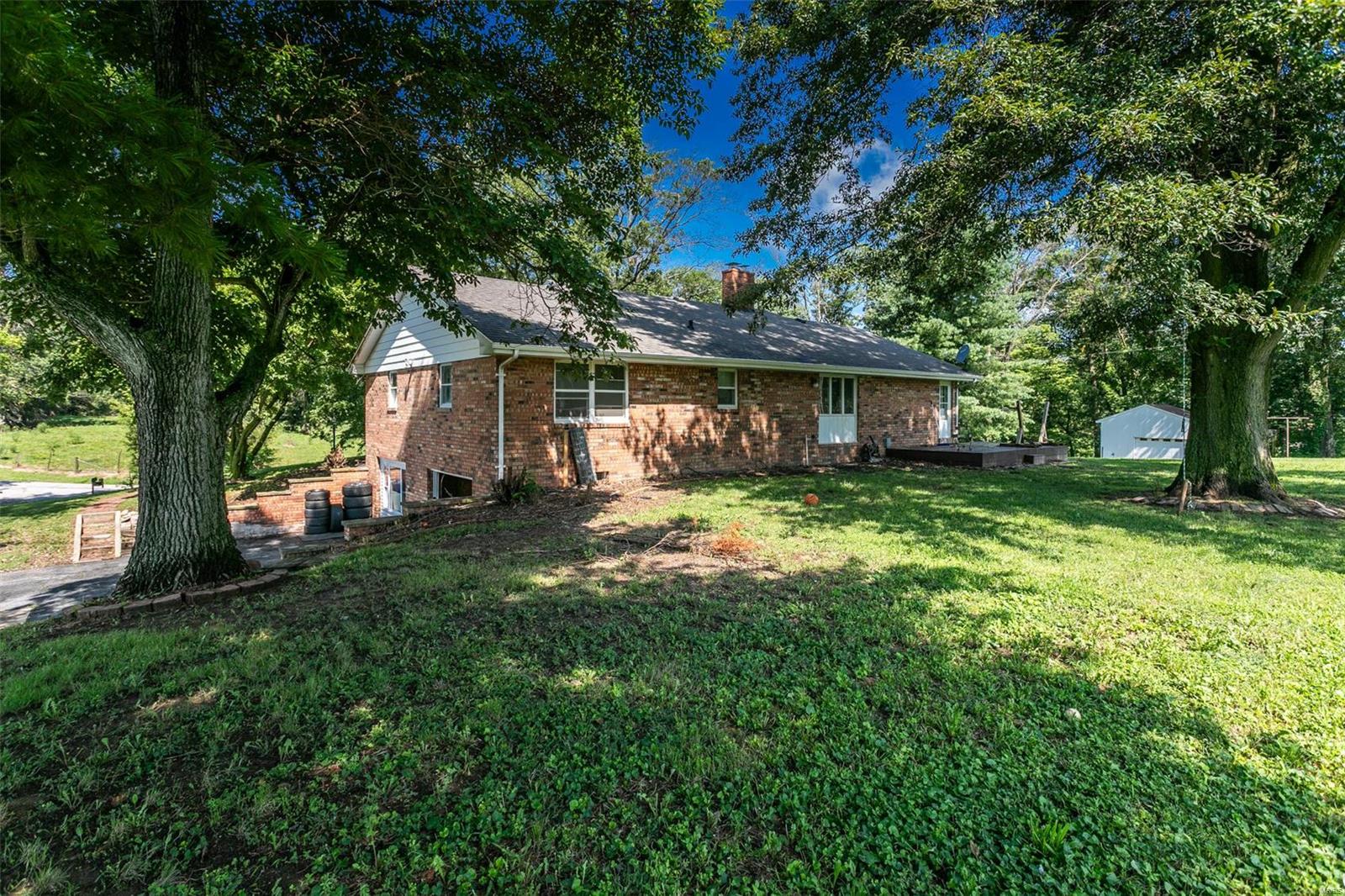 14620 Sportsmen Road Trenton, IL 62293 - Photo 34 of 40