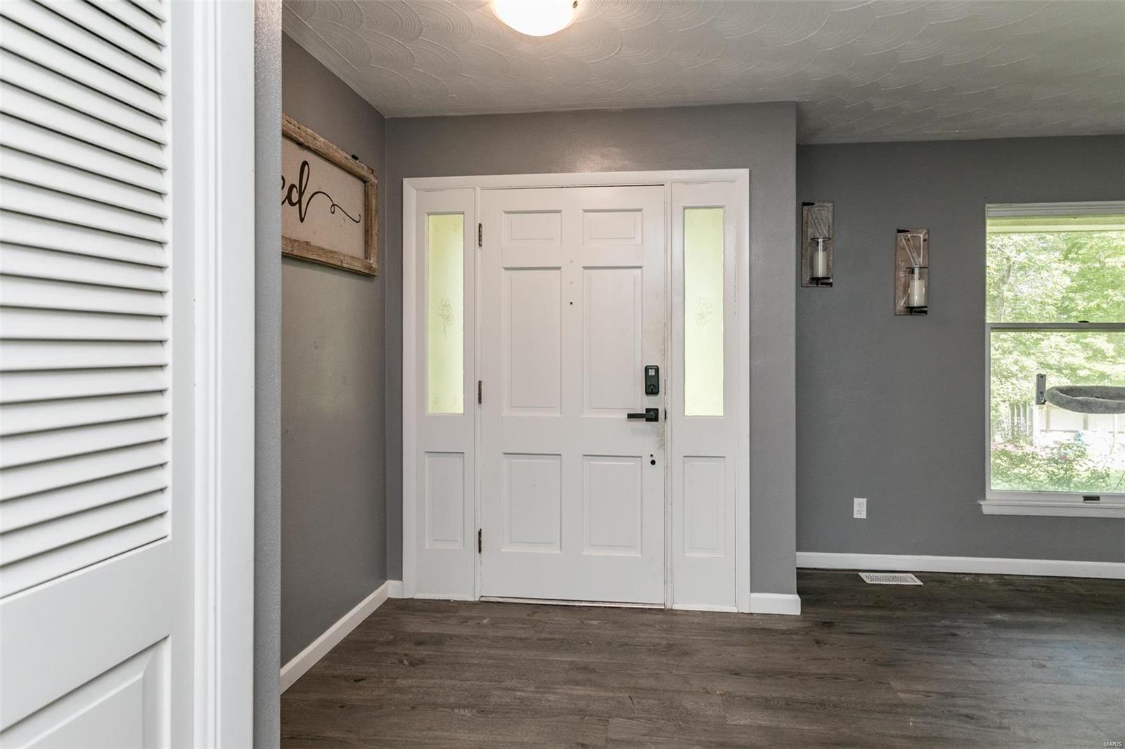 14620 Sportsmen Road Trenton, IL 62293 - Photo 5 of 40