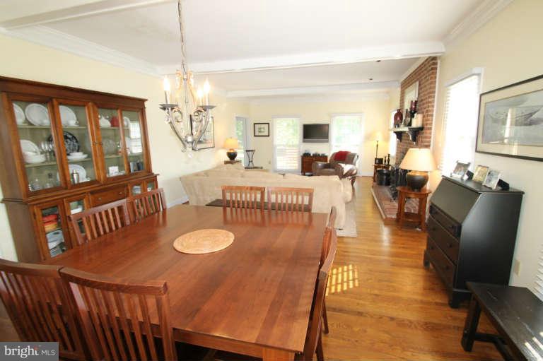 6809 Dorsey Road Laytonsville, MD 20882 - Photo 12 of 26 Dining Room