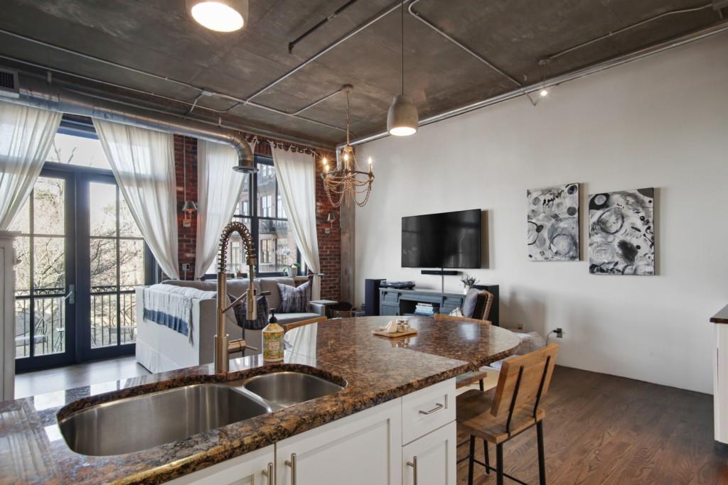 3235 Roswell Road Northeast, Unit 520 Atlanta, GA 30305 - Photo 11 of 29