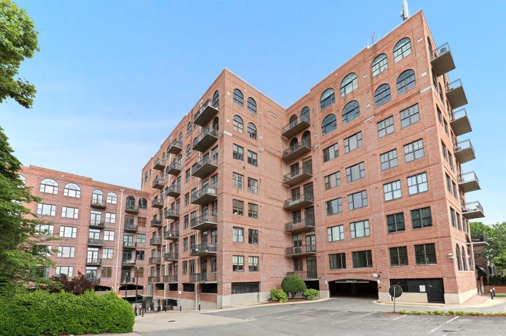 3235 Roswell Road Northeast, Unit 520 Atlanta, GA 30305 - Photo 24 of 29