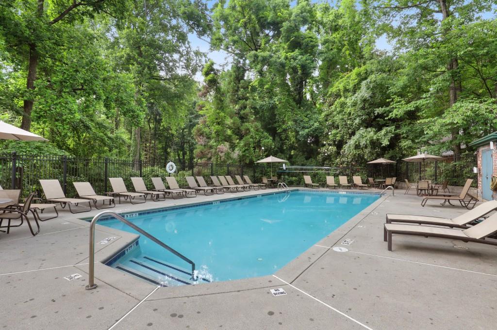 3235 Roswell Road Northeast, Unit 520 Atlanta, GA 30305 - Photo 25 of 29