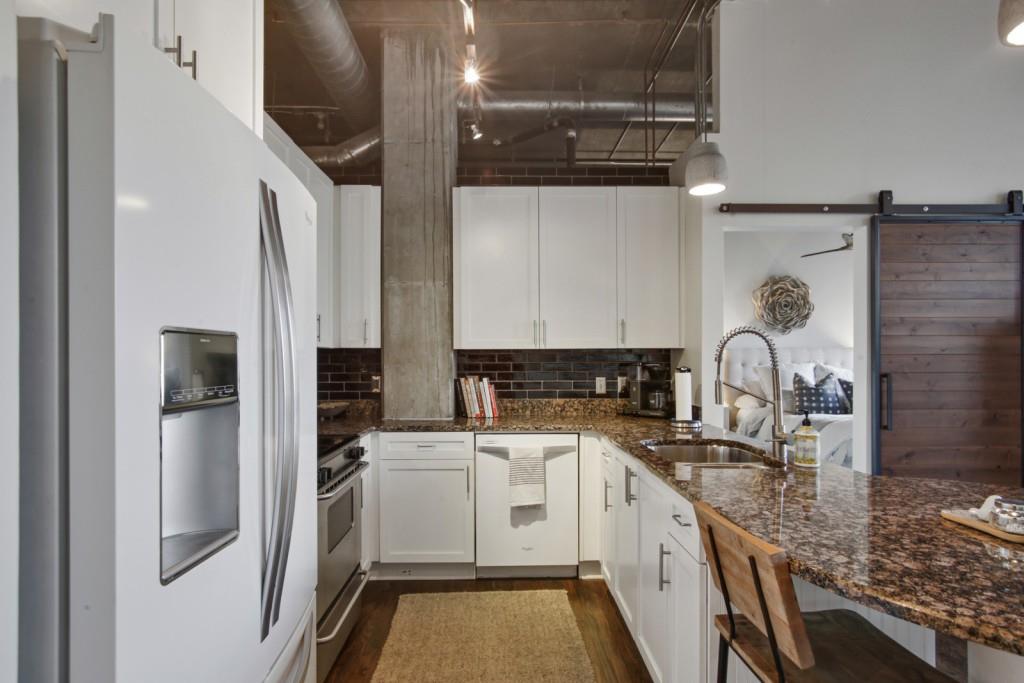 3235 Roswell Road Northeast, Unit 520 Atlanta, GA 30305 - Photo 10 of 29