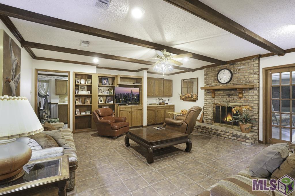 15429 Chickamauga Avenue Baton Rouge, LA 70817 - Photo 9 of 30