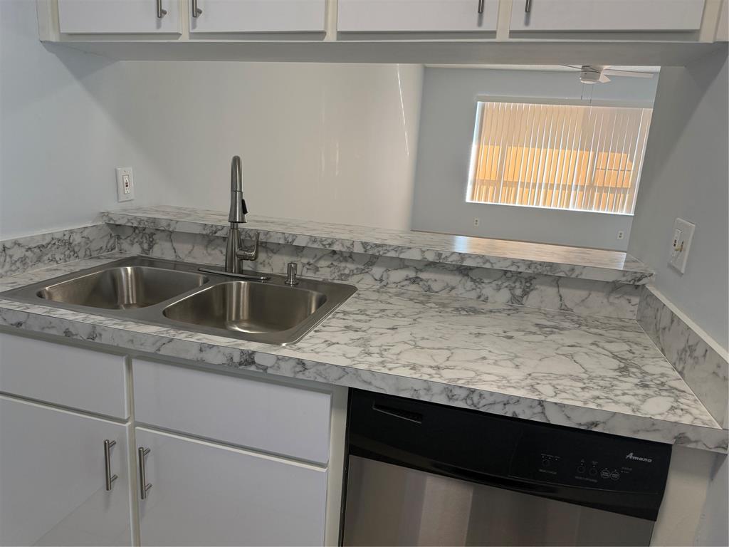 9930 Twin Lakes Drive, Unit 7L Coral Springs, FL 33071 - Photo 6 of 39