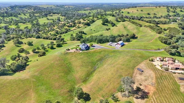$2,395,000 | 11015 Vintage Road, Ione, CA 95640