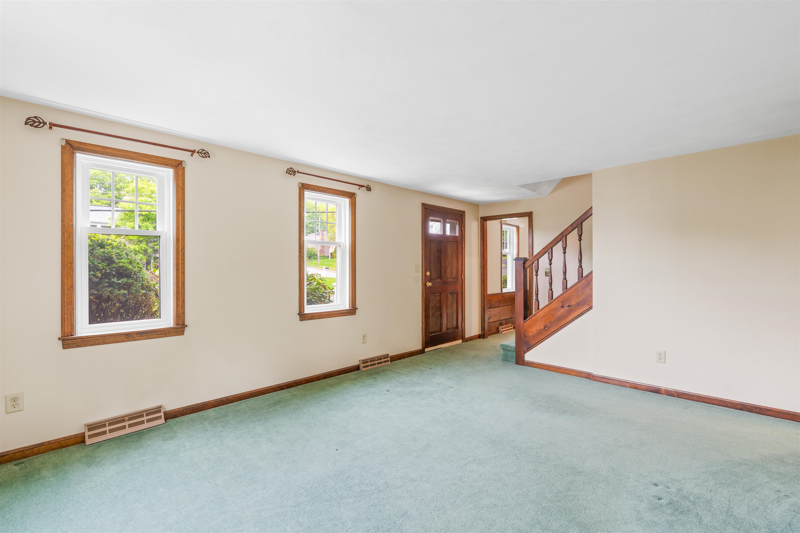 18 Shadwell Road Nashua, NH 03062 - Photo 13 of 48