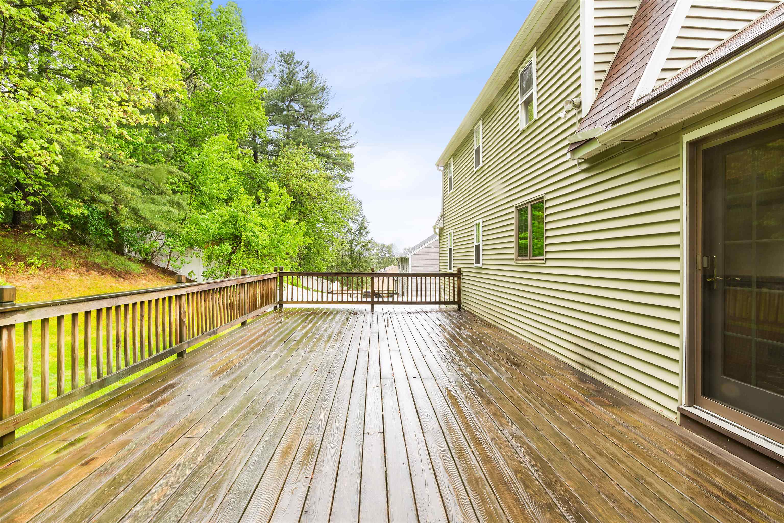 18 Shadwell Road Nashua, NH 03062 - Photo 35 of 48