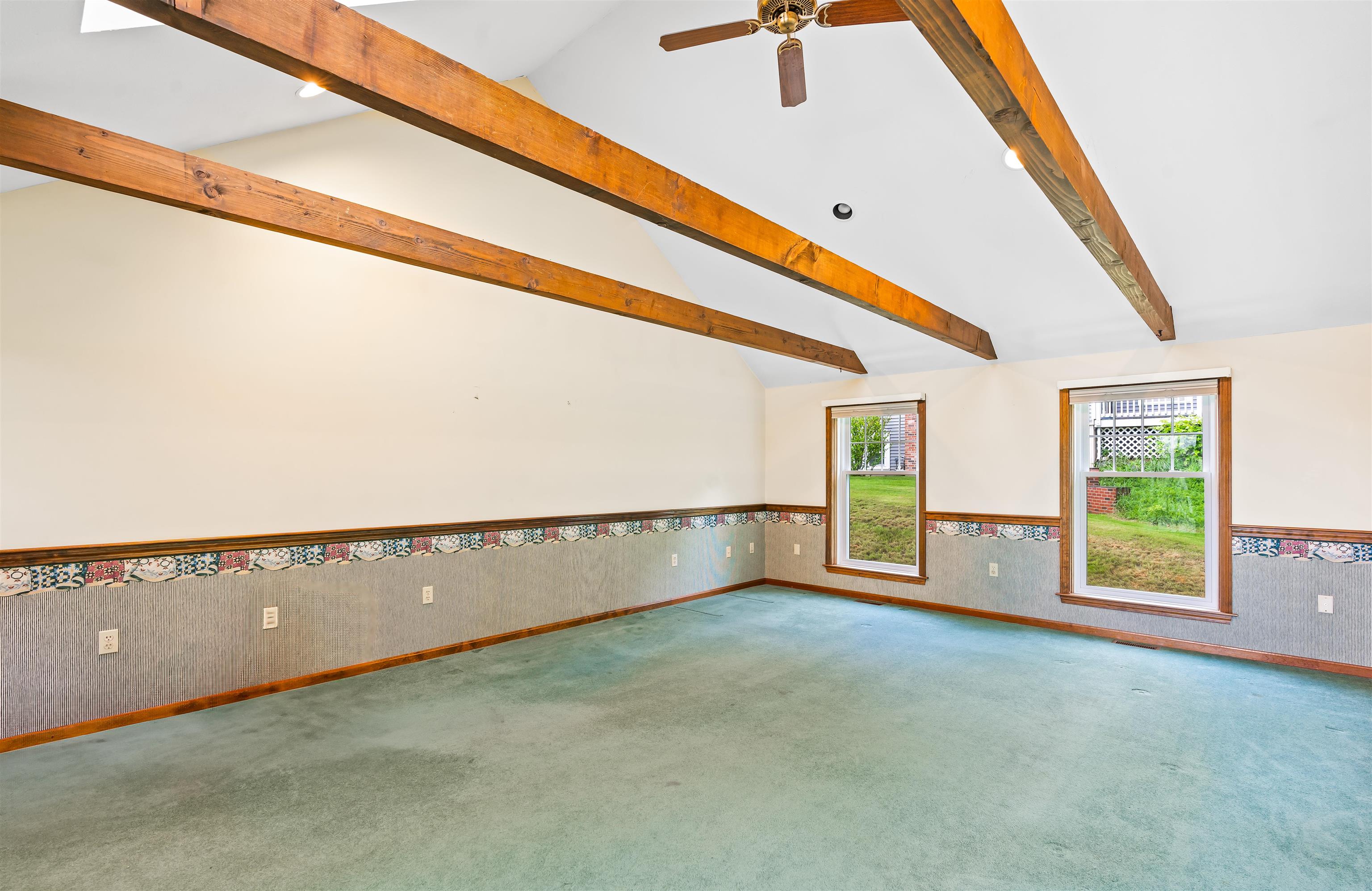 18 Shadwell Road Nashua, NH 03062 - Photo 4 of 48