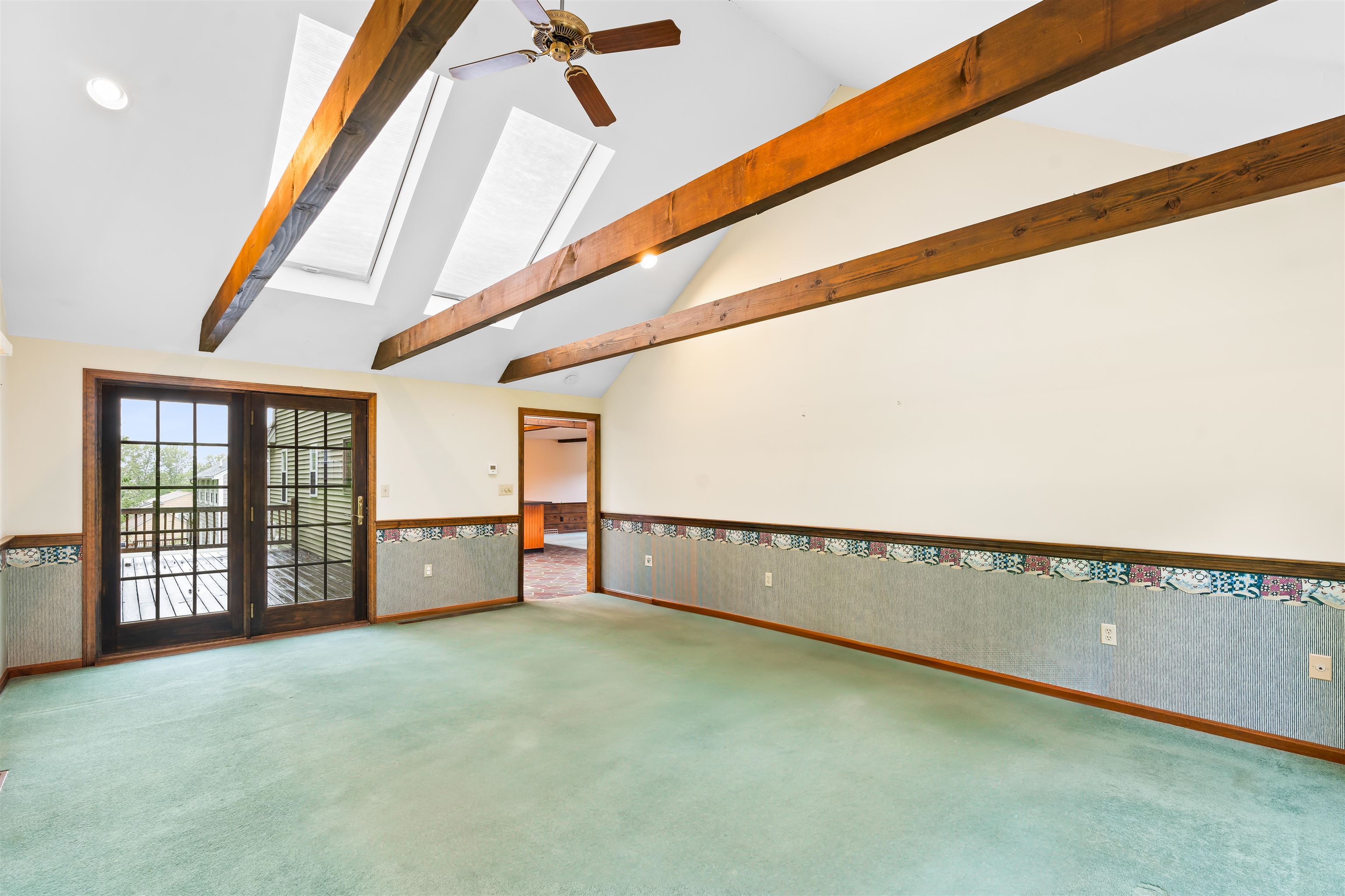 18 Shadwell Road Nashua, NH 03062 - Photo 5 of 48