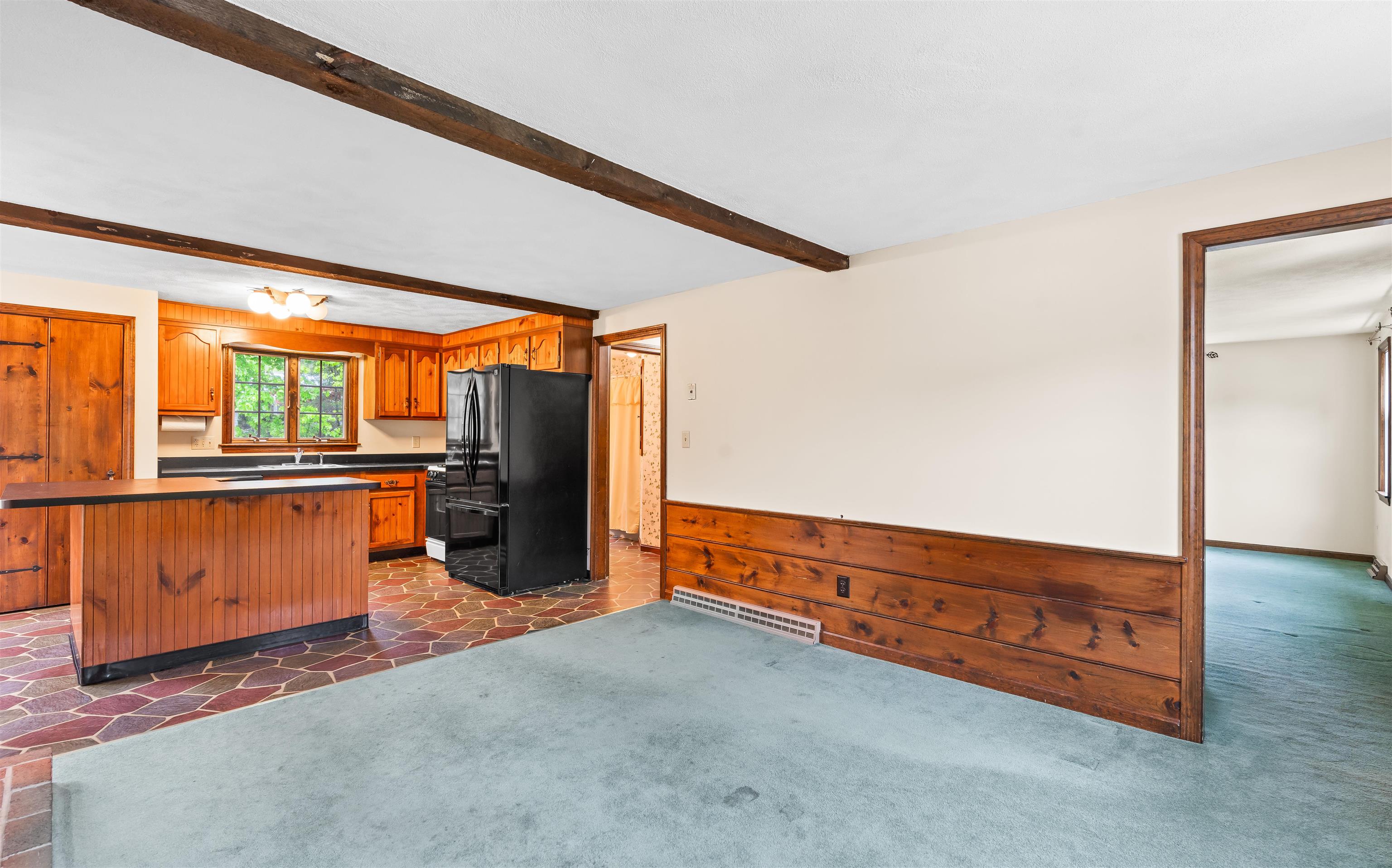 18 Shadwell Road Nashua, NH 03062 - Photo 9 of 48