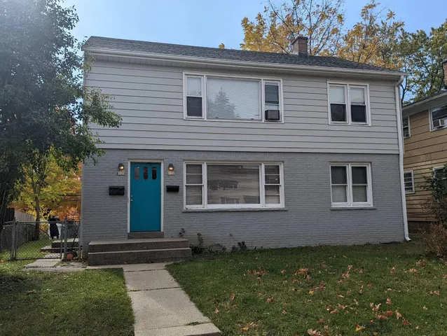 $1,150 | 8129 West Villard Avenue, Unit LOWR, Milwaukee, WI 53218