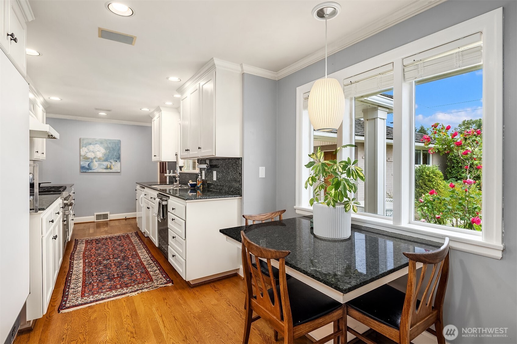 4915 Rucker Avenue Everett, WA 98203 - Photo 8 of 36