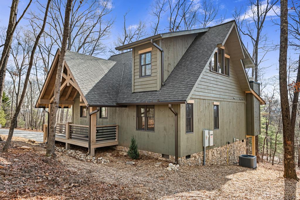 194 Cox Road Blue Ridge, GA 30513 - Photo 1 of 33 Main View