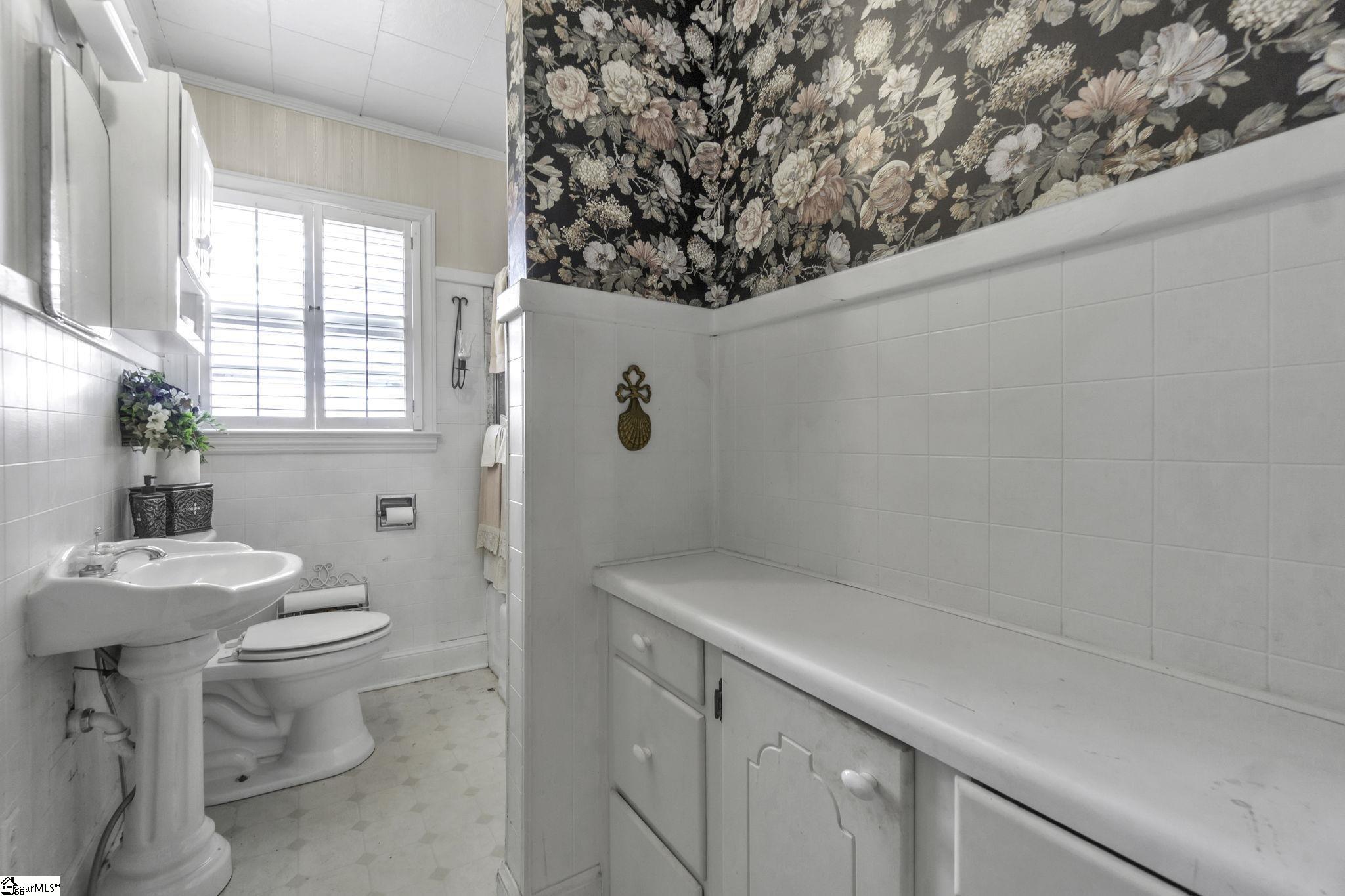 1411 Sharon Road Greer, SC 29651 - Photo 17 of 28 Gallery Image 17